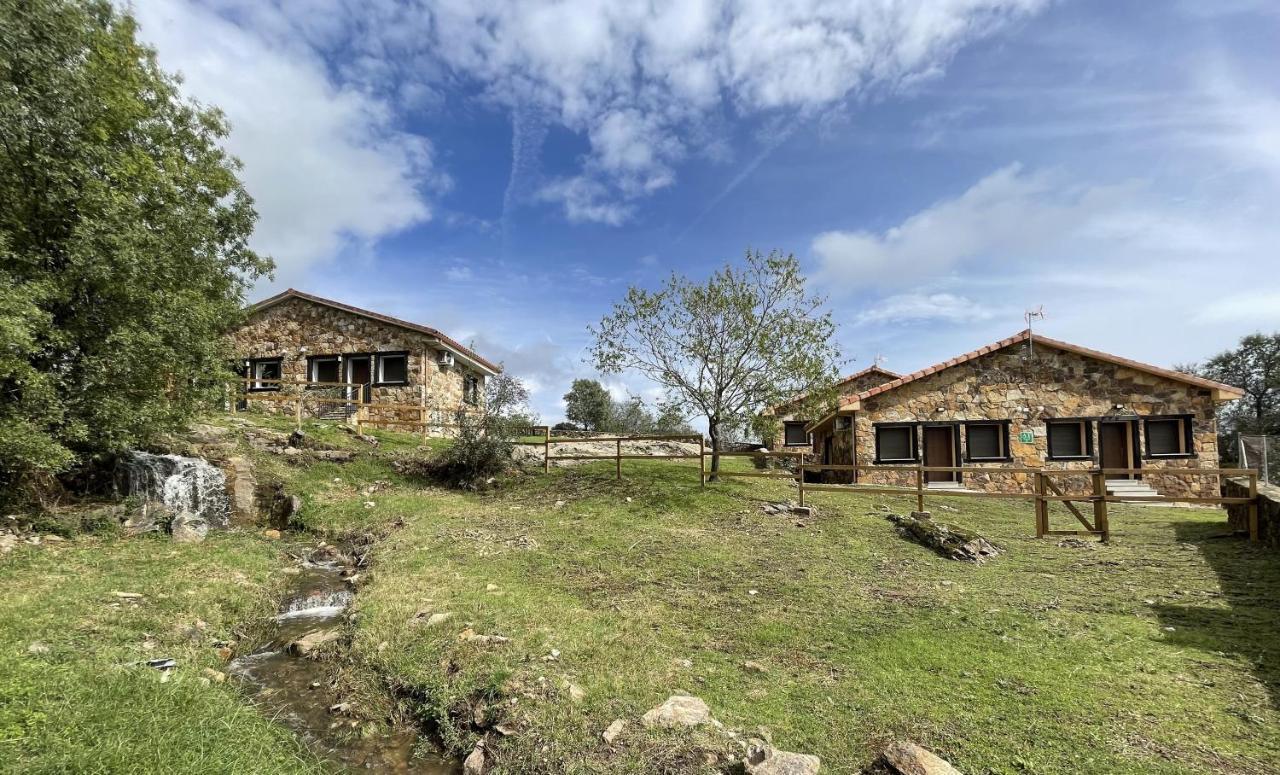 Apartamentos Los Pocillos Gargantilla del Lozoya Eksteriør billede